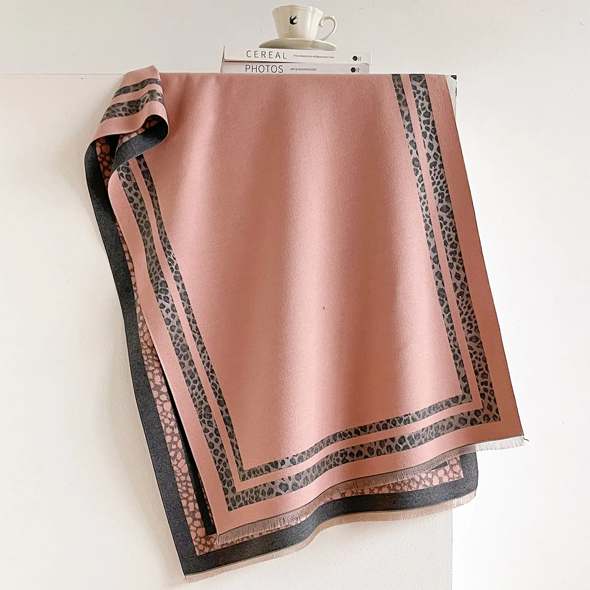 Sciarpa Invernale Reversibile  - Woven Scarf Blanket recensione e prezzo