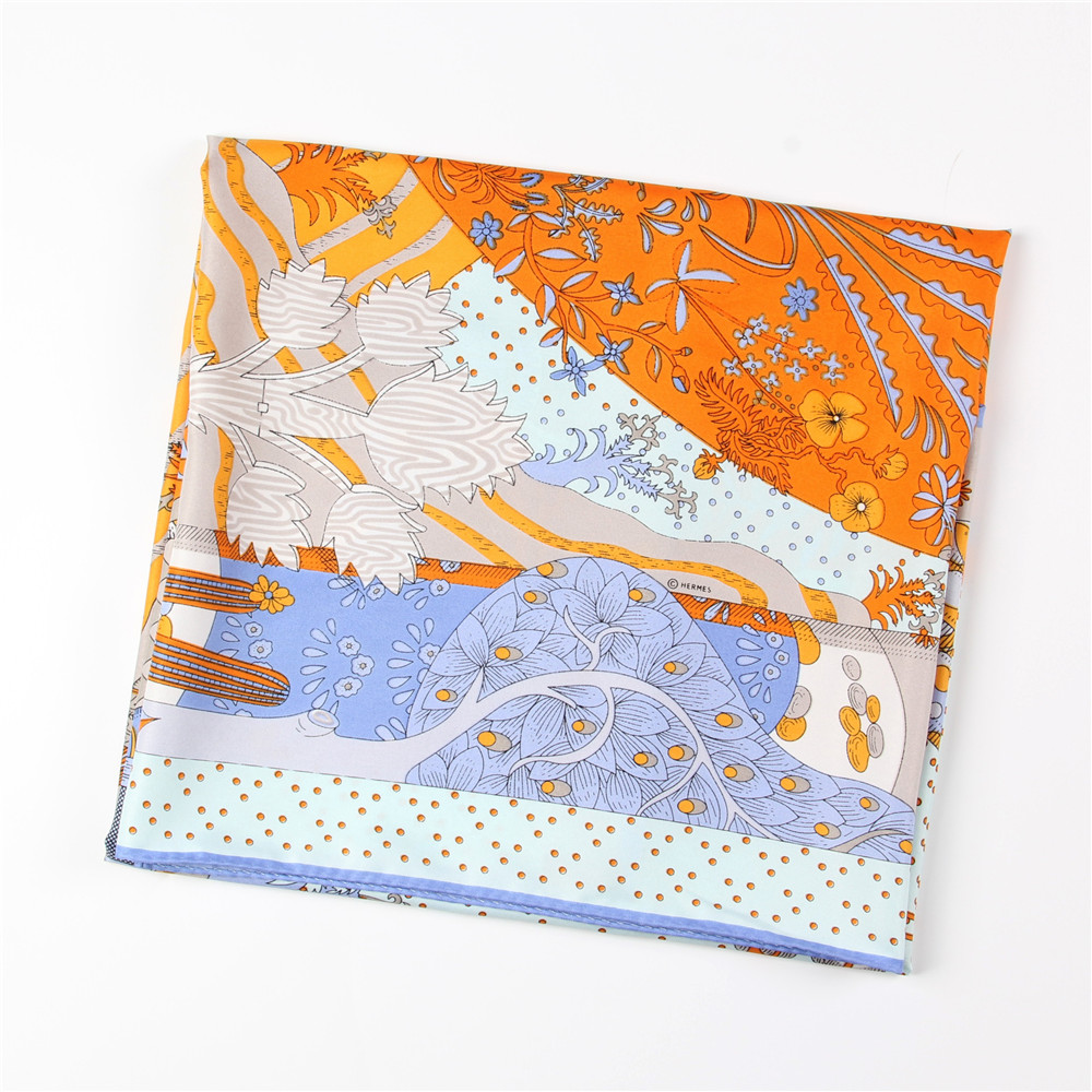 Sciarpa di seta twill arrotola - Scarf Silk Square recensione e prezzo